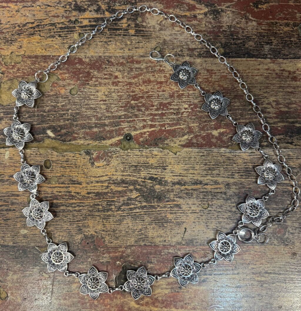 Chain Belt Flowers