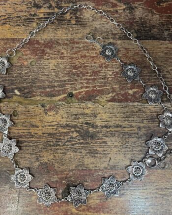 Chain Belt Flowers
